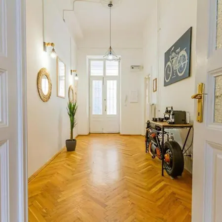 Apartmán Luxury By The Famous Vaci Street
